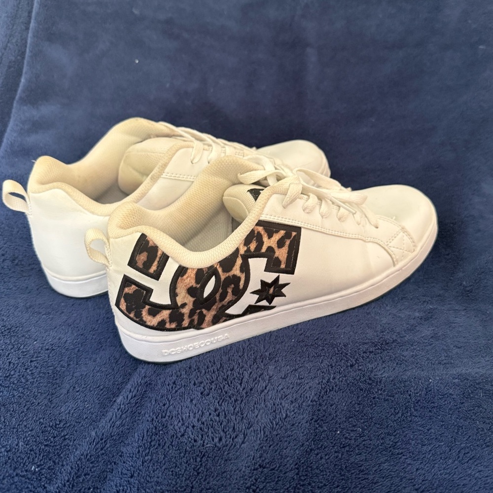 DC Women's Court Graffik Shoes, Leopard Print, Womens 8.5